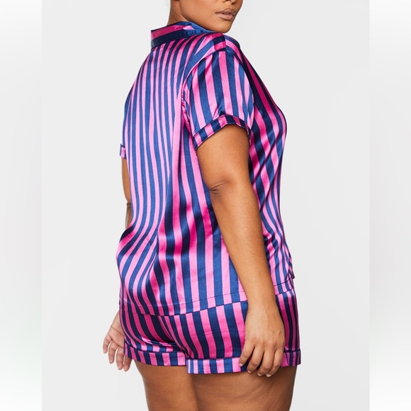 PRETTYLITTLETHING Plus Navy And Pink Stripe Print Short Satin
PJ Set Size 20 - Picture 3 of 6